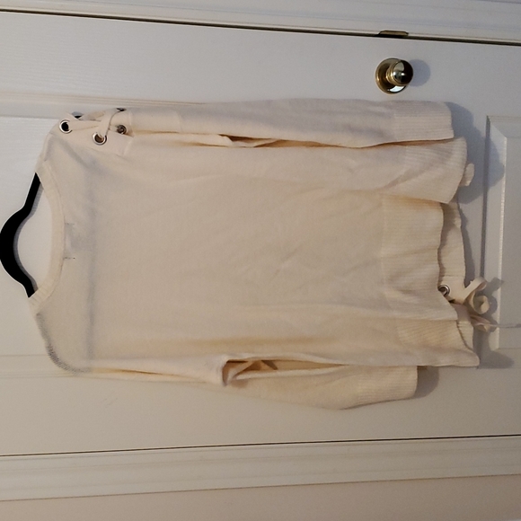 NWOT. Love&Legend cream sweater - Picture 4 of 4